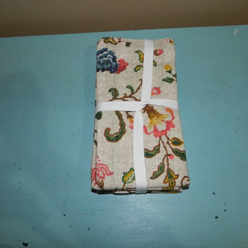 Williams Sonoma Provencal Floral Dinner Napkin Set of 4